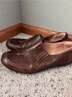 Naturalizer women’s Fiona brown leather shoes size 8M